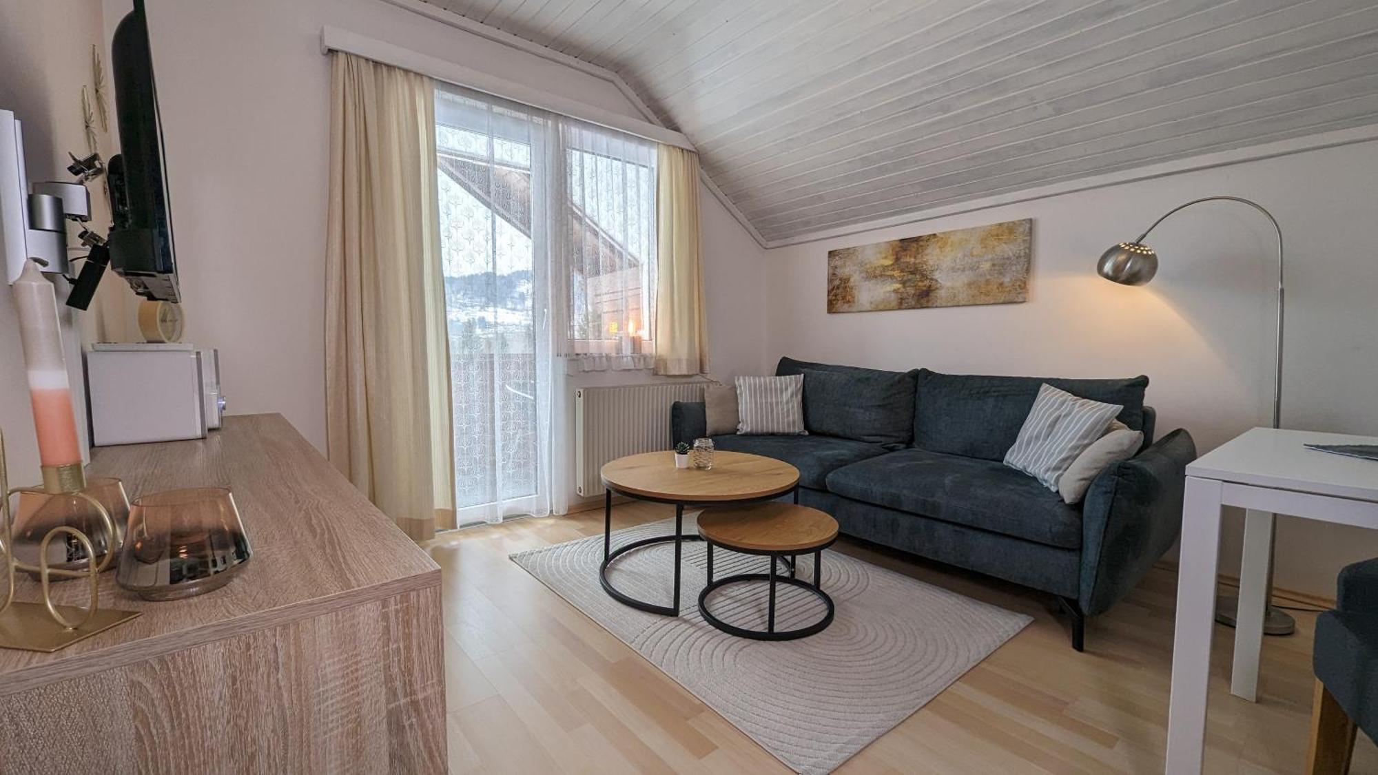 Ferienwohnung Edeltraud, Fusslaeufig Zum See Und 20 Minuten Vom Skigebiet Entfernt Dobriach Exterior photo